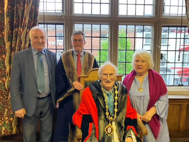 Mayor and Deputy Mayor elected May 2026