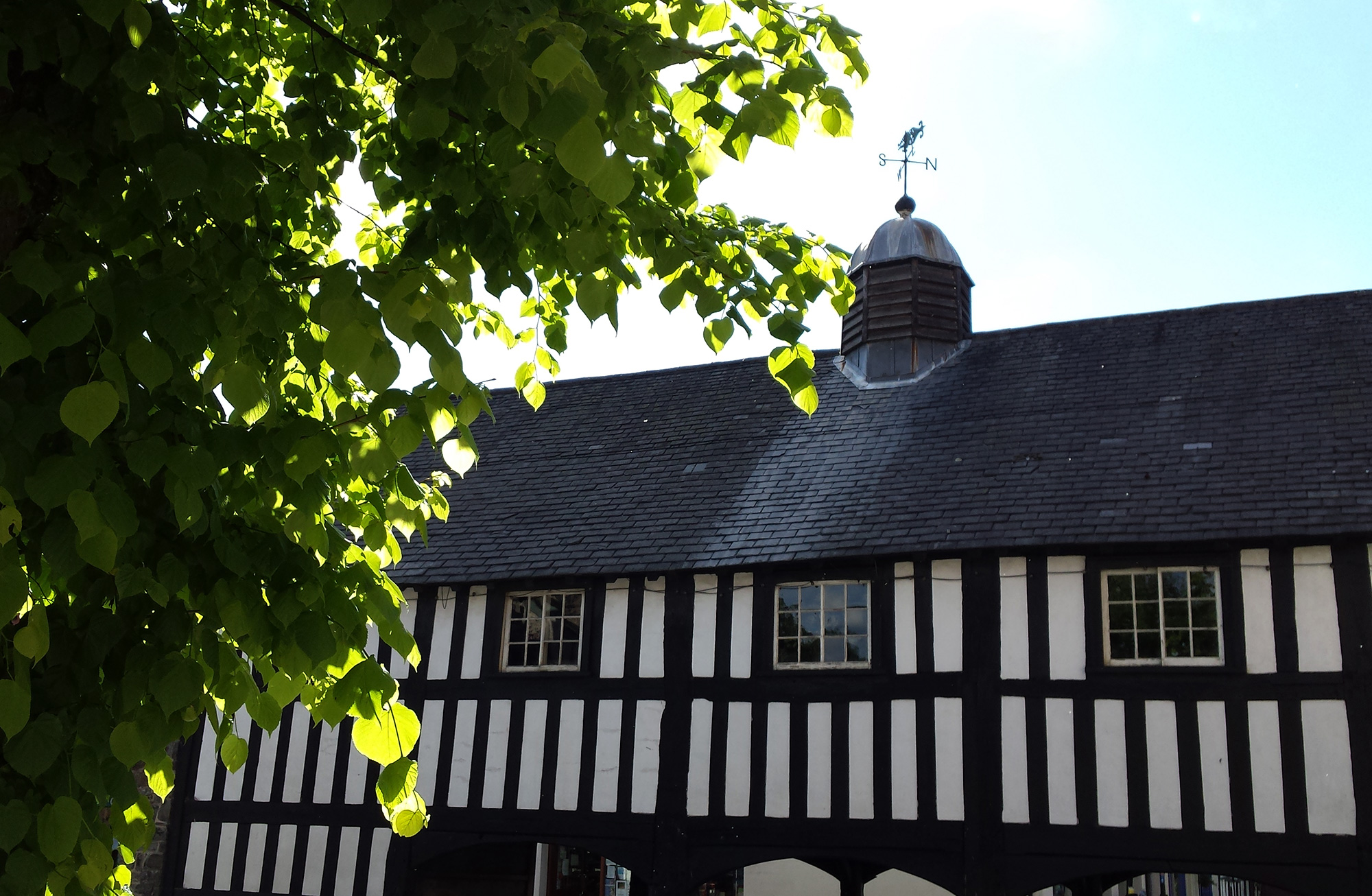 Llanidloes town
